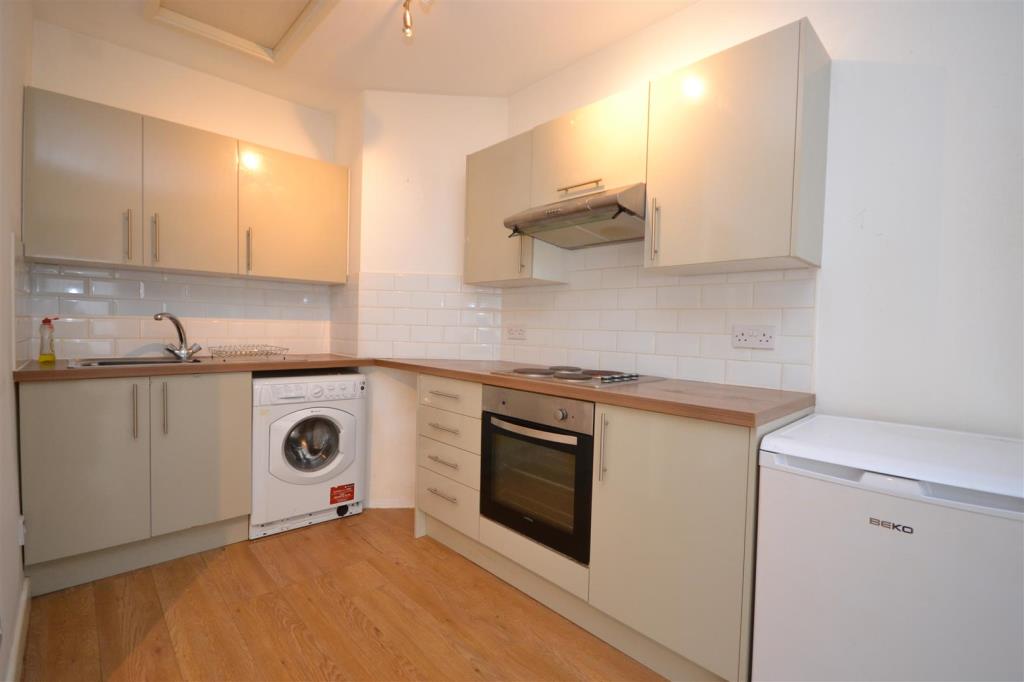 Lot: 26 - FREEHOLD RESIDENTIAL INVESTMENT - Flat 1 Kitchen - Archive photo March 2021